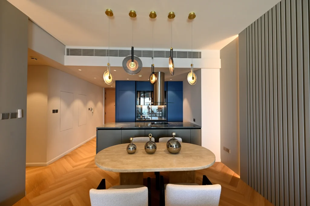 adress jbr 010